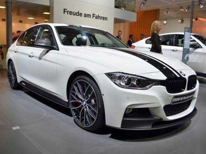 Hovedbilde BMW F30 M-Performance Body Kit